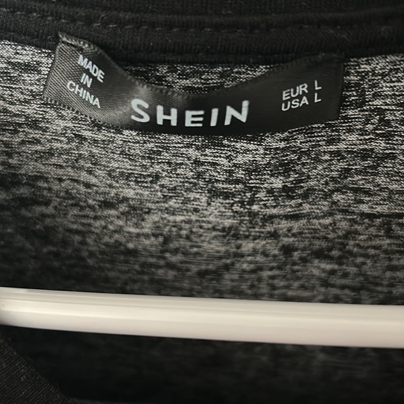 Basic Tee! Size Large - Picture 2 of 3